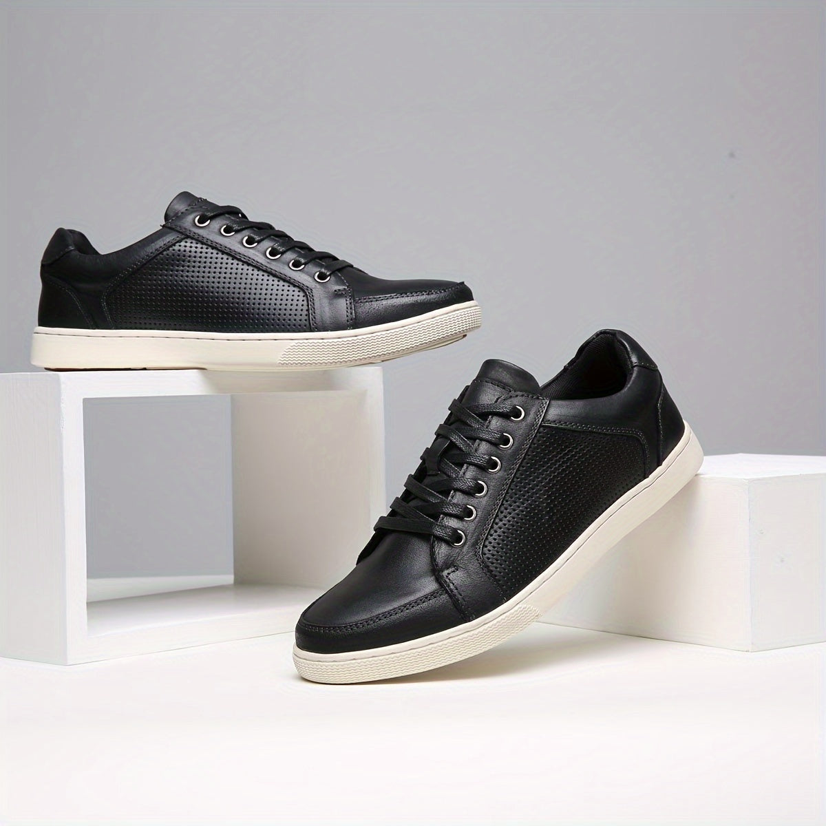 Men's Casual Solid Color Sneakers - Comfortable & Breathable Low Top Shoes